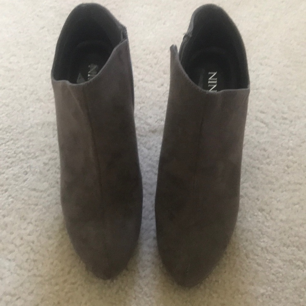 Tan heeled boots